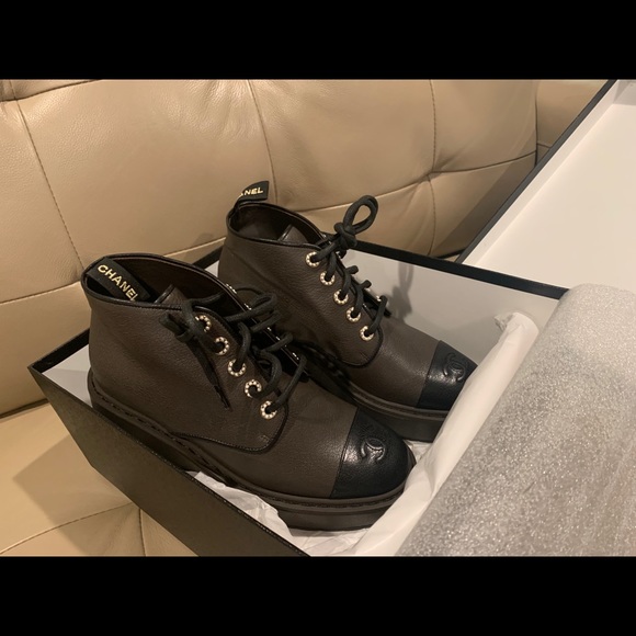 CHANEL combat boots 2020-21FW - Picture 8 of 13